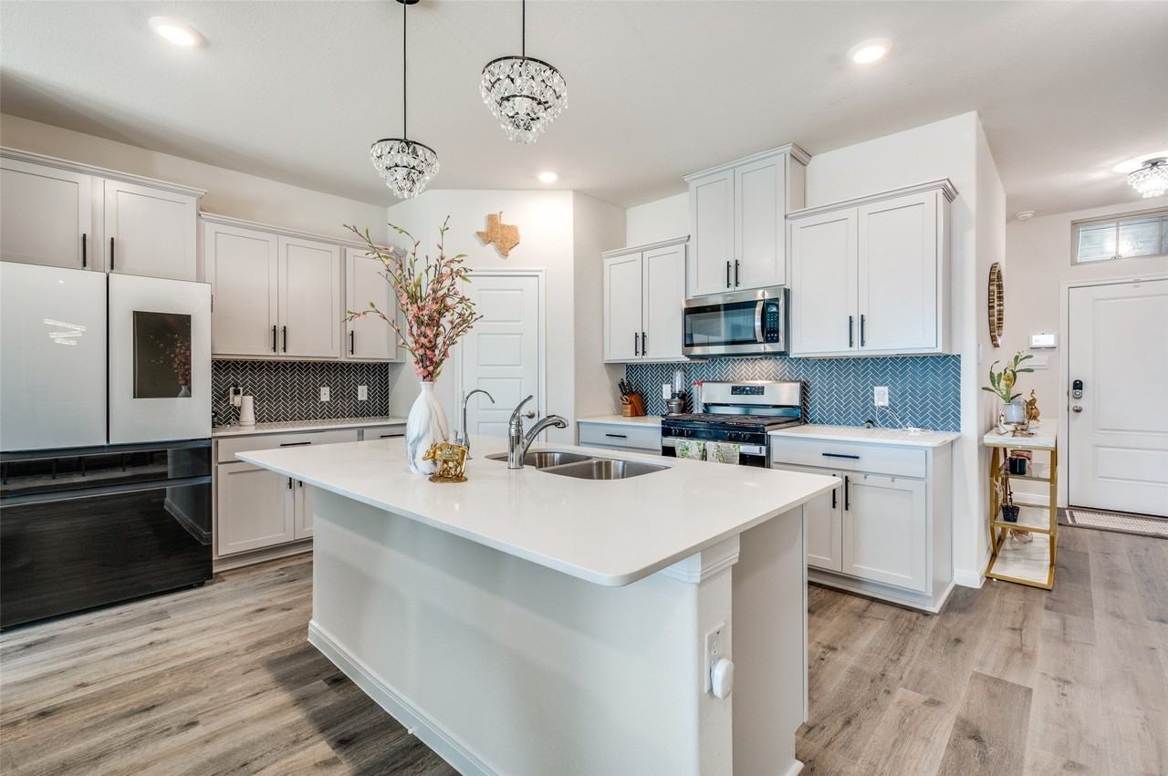 13408 Sueca Dr - Photo 5 of 15