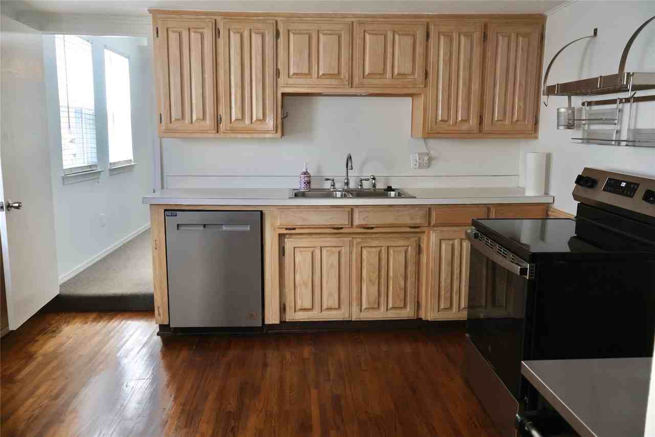 1409 West St - Photo 5 of 22