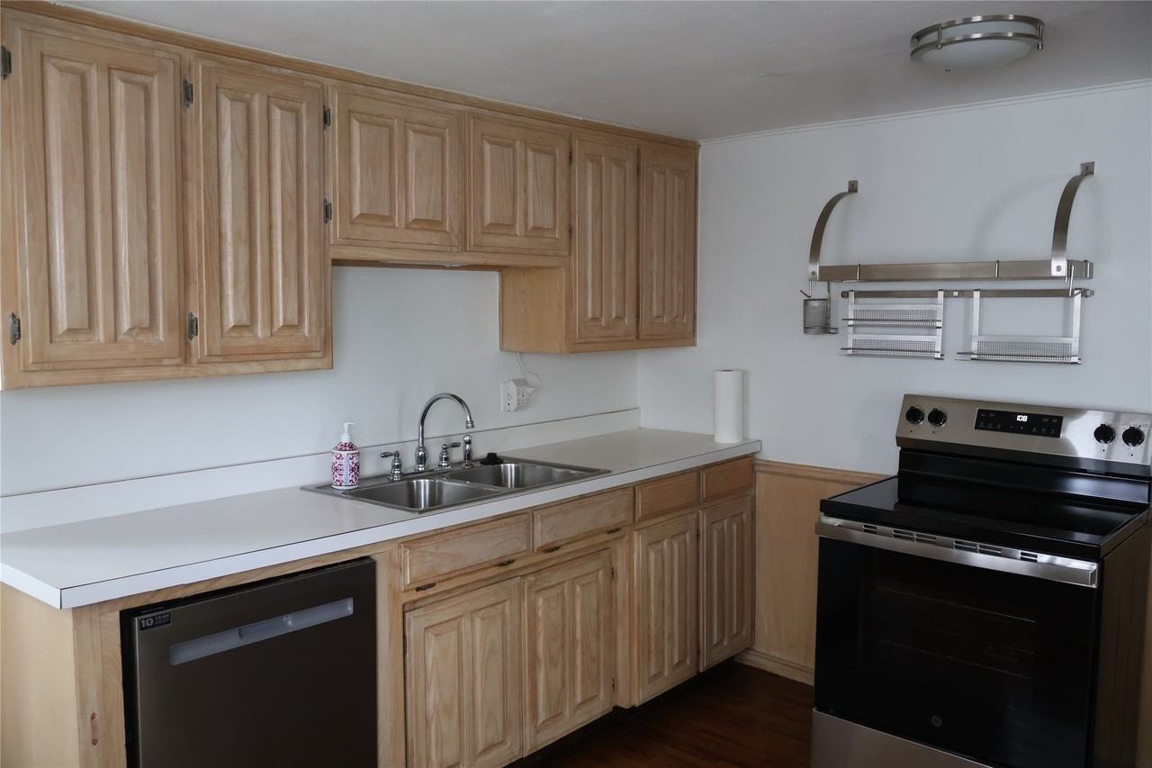 1409 West St - Photo 6 of 22