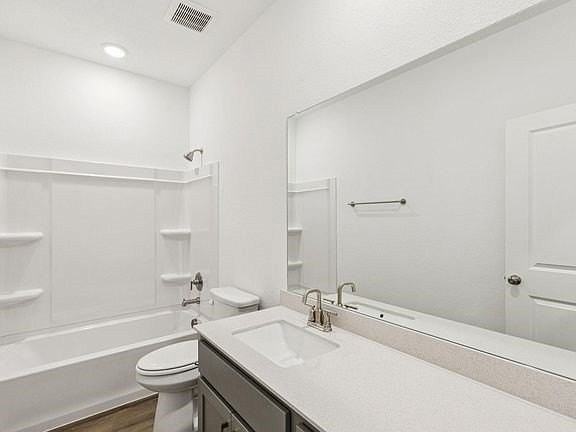 1193 Doris May Dr - Photo 4 of 15