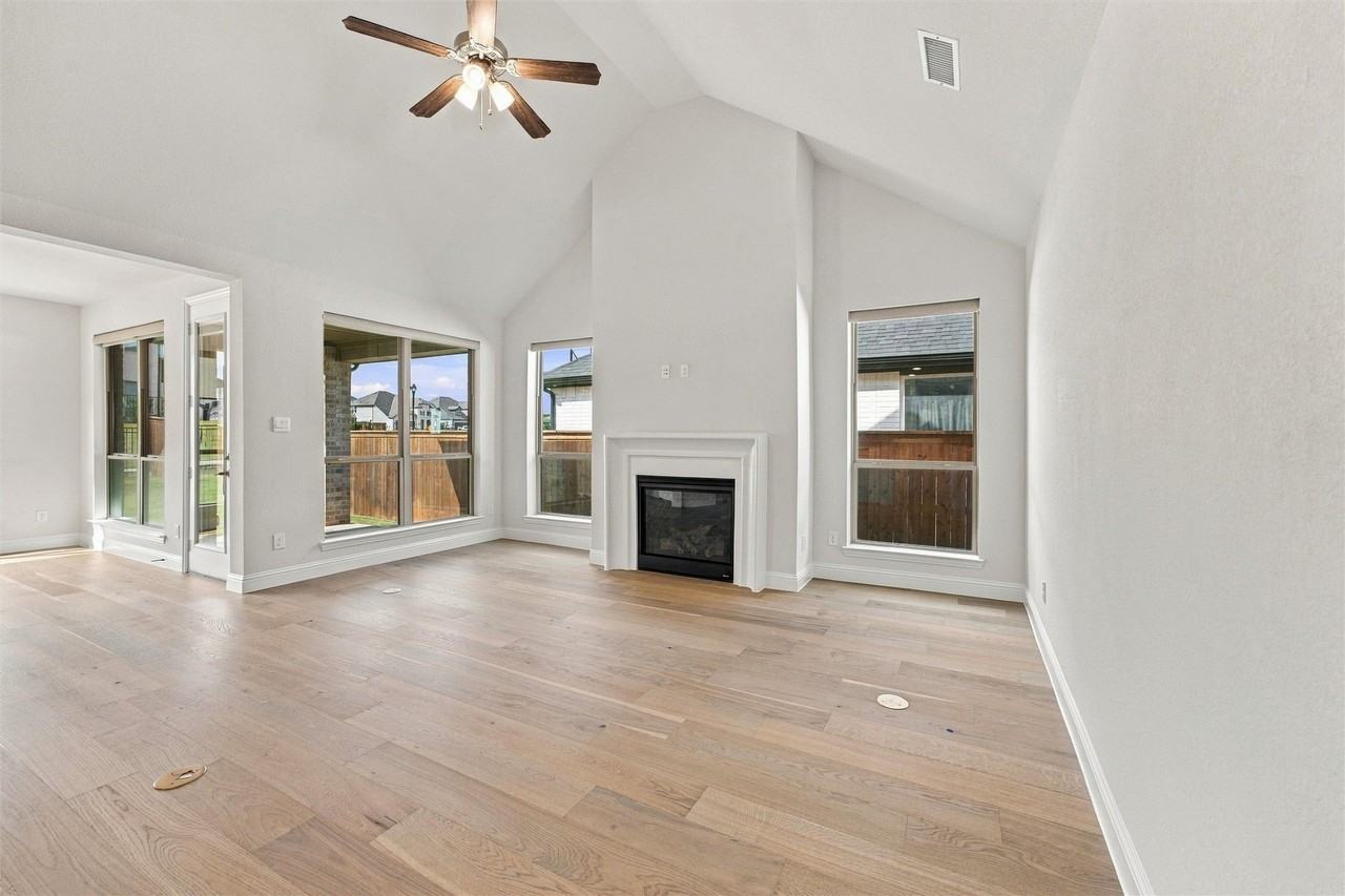 4406 Timberdrift St - Photo 2 of 17