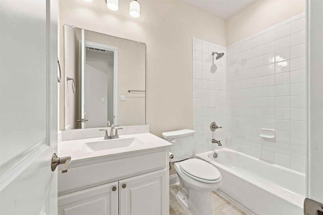 4406 Timberdrift St - Photo 7 of 17