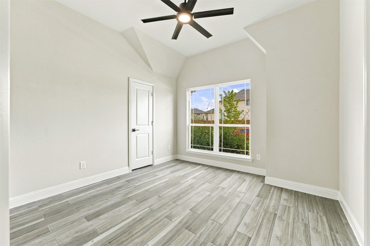 1133 Windy Vista Dr - Photo 6 of 29