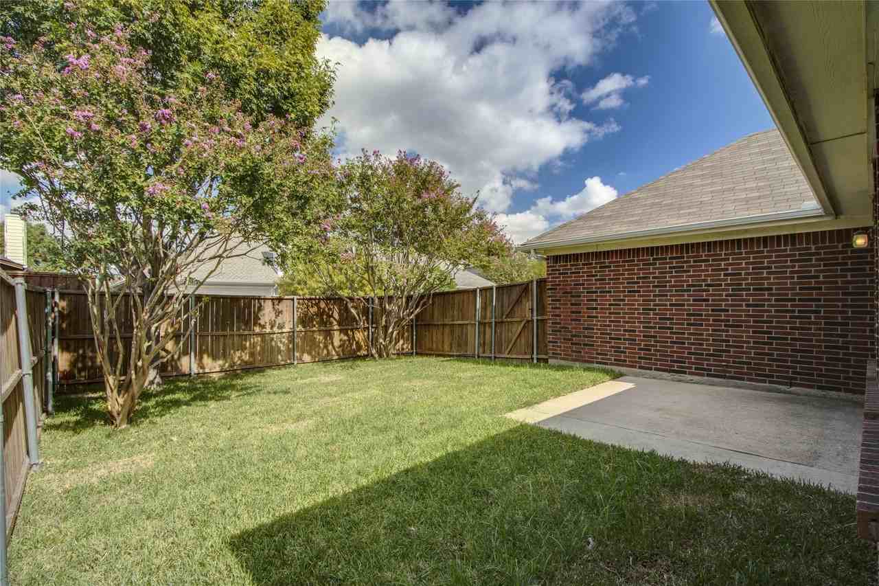 5304 Crossvine Ln - Photo 2 of 25