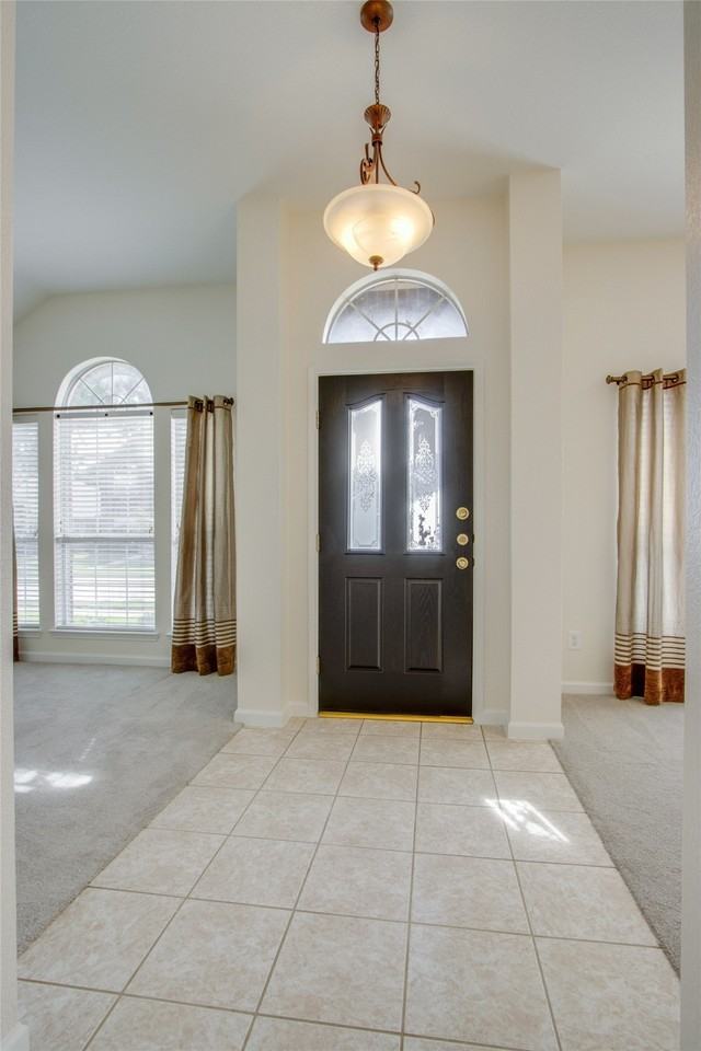 5304 Crossvine Ln - Photo 3 of 25