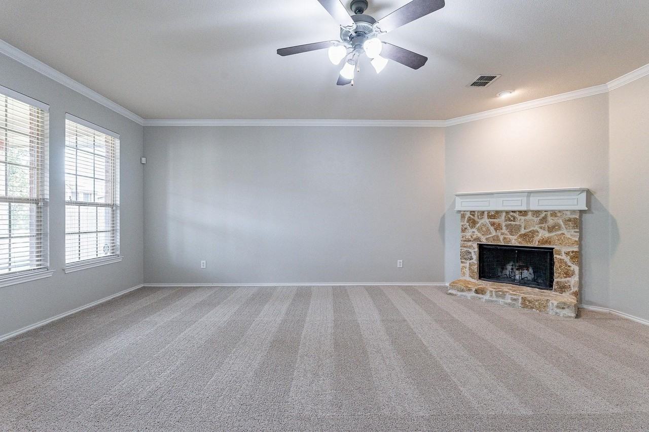 8817 Noontide Dr - Photo 4 of 28
