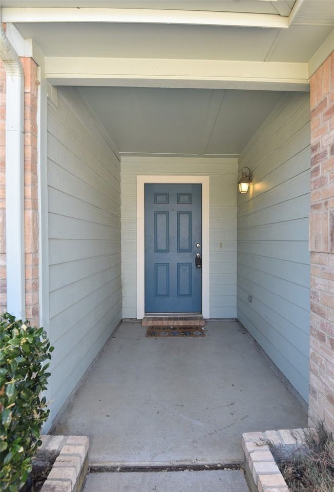 9417 Pastime Ct - Photo 2 of 27