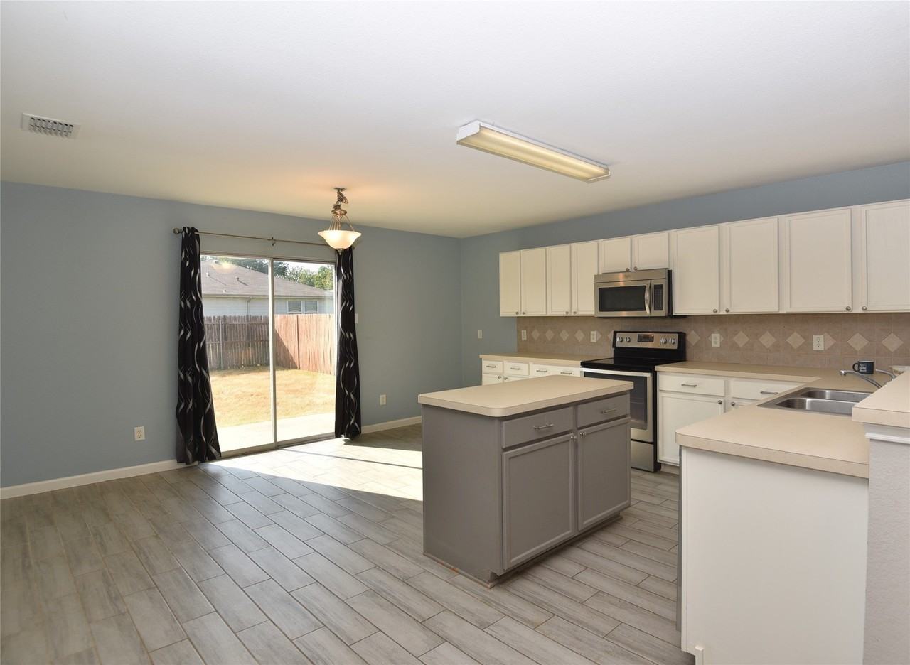 9417 Pastime Ct - Photo 7 of 27