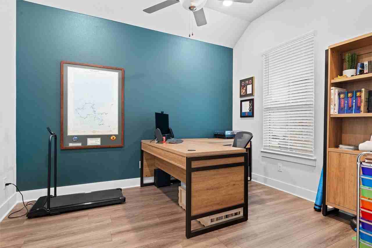 700 Bluestem St - Photo 2 of 26