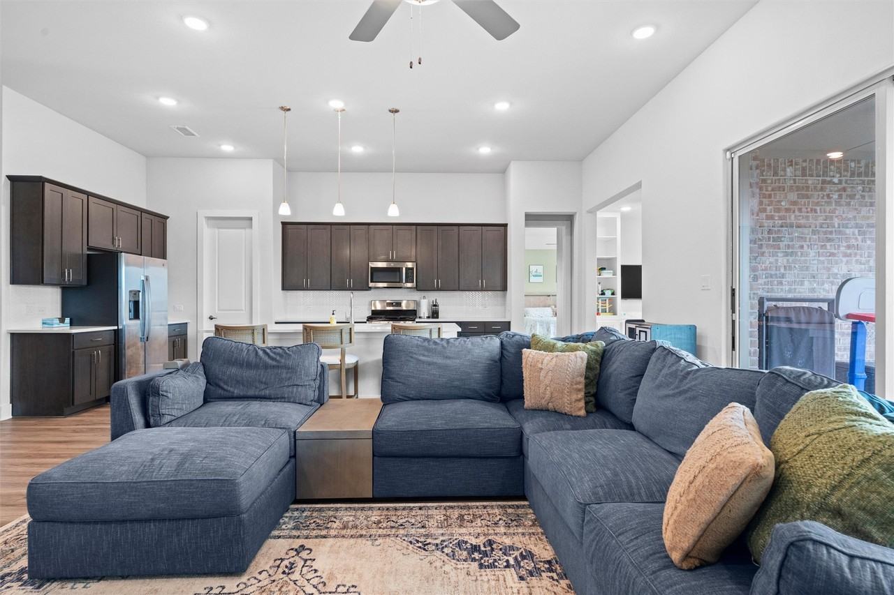 700 Bluestem St - Photo 4 of 26