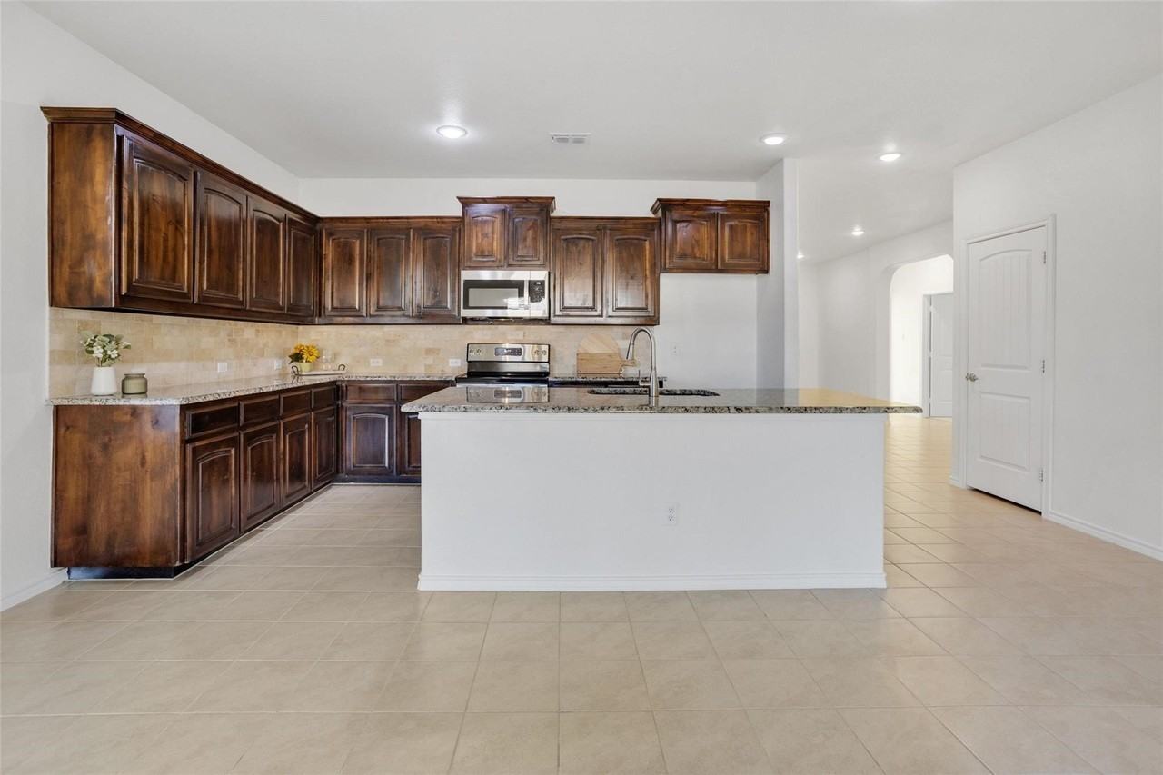3929 Kennedy Ranch Rd - Photo 4 of 15