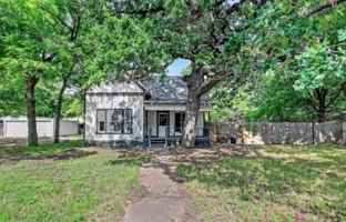 featured image of 707 S Robinson St