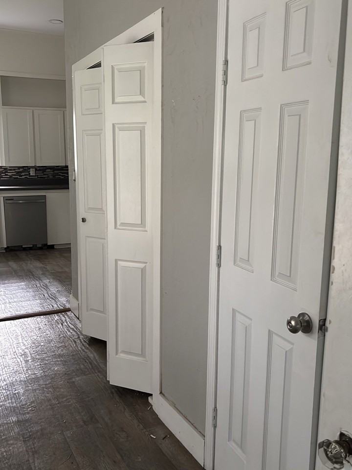 707 S Robinson St - Photo 5 of 7