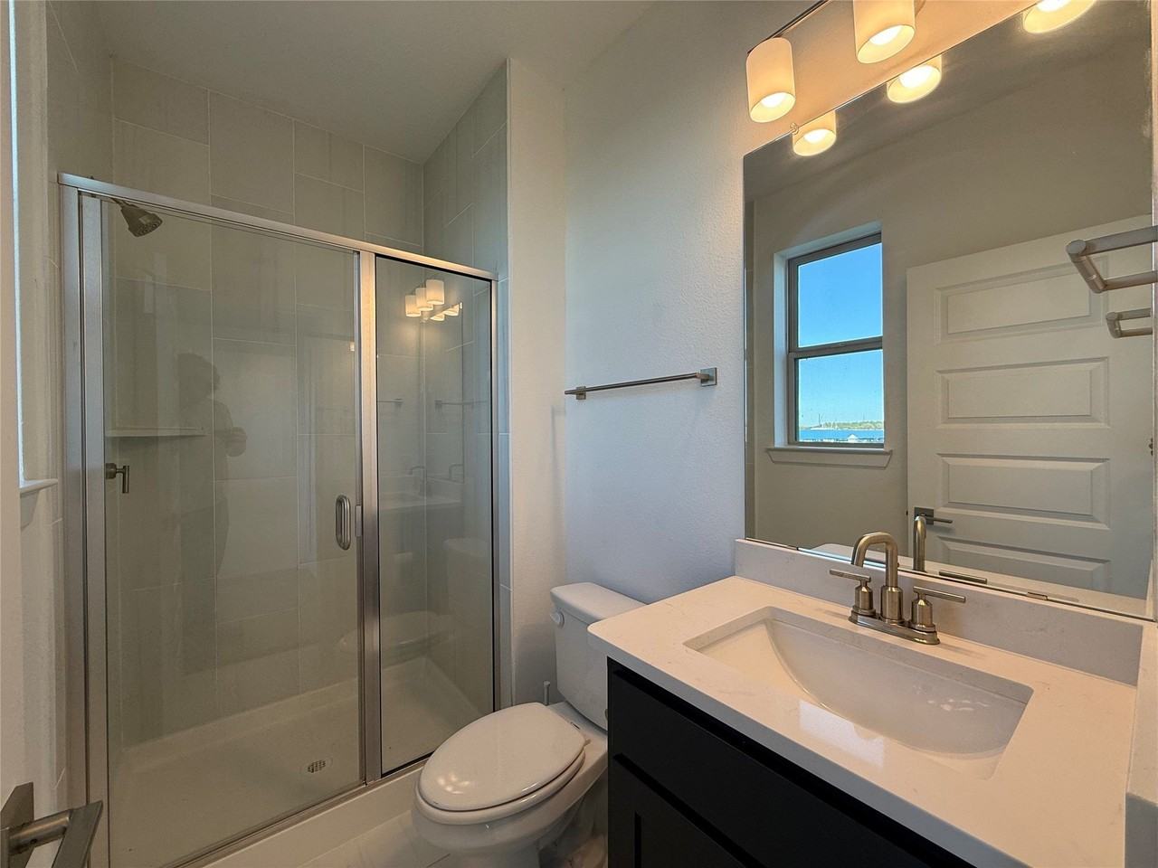 9223 Easy St - Photo 7 of 20