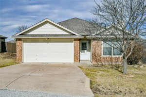 featured image of 826 Rambling Ct
