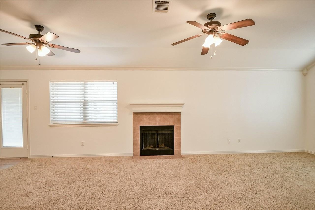 826 Rambling Ct - Photo 7 of 25