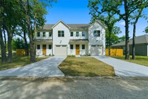 featured image of 200 Dover Dr #2