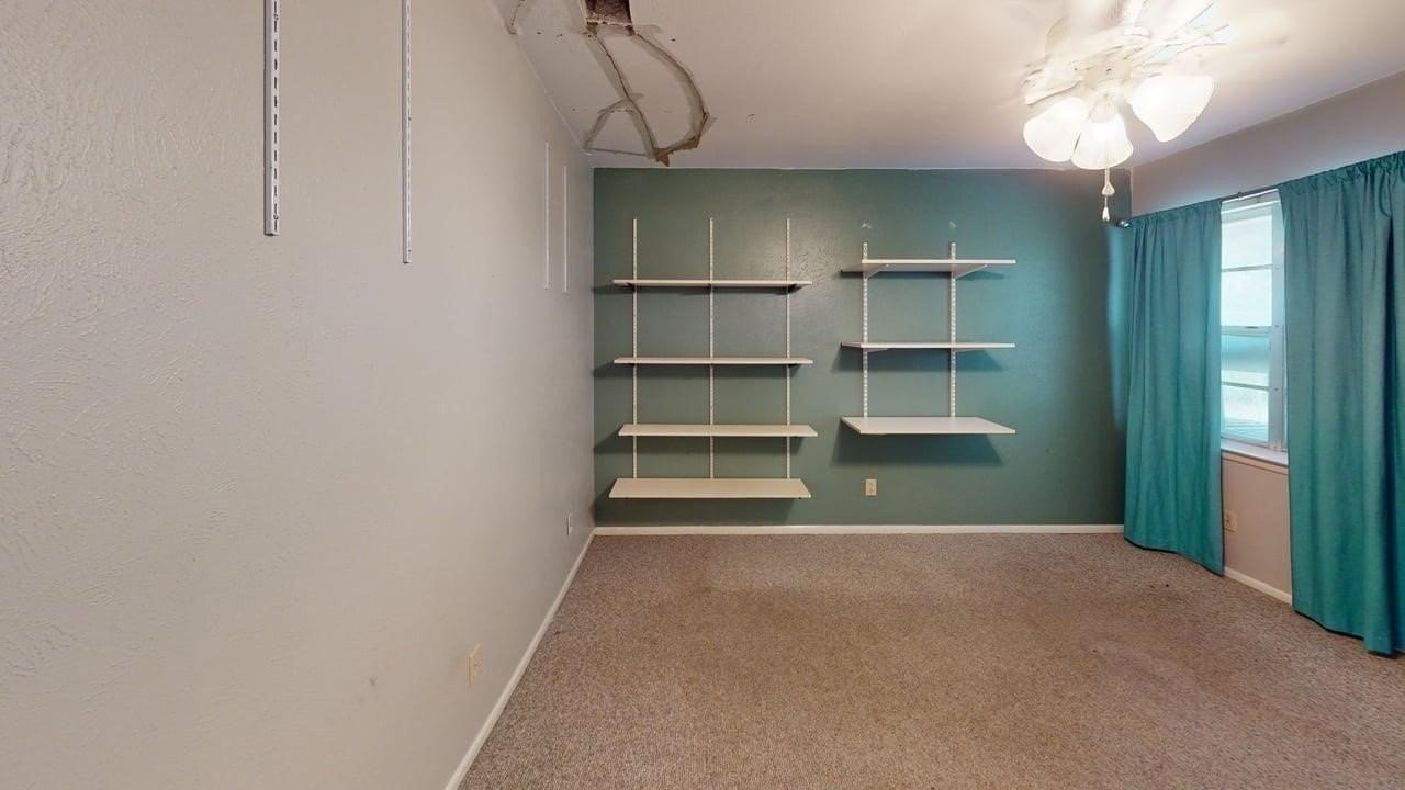 4707 E Fm 1187 - Photo 3 of 20