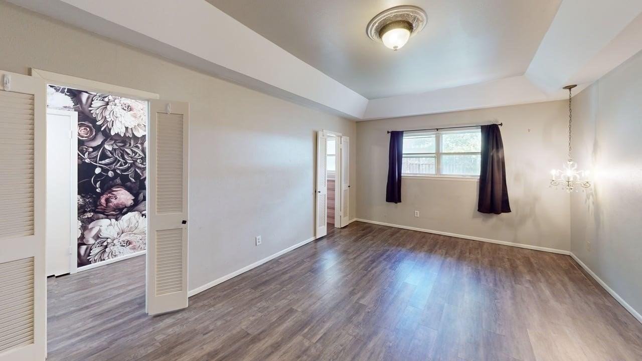 4707 E Fm 1187 - Photo 4 of 20