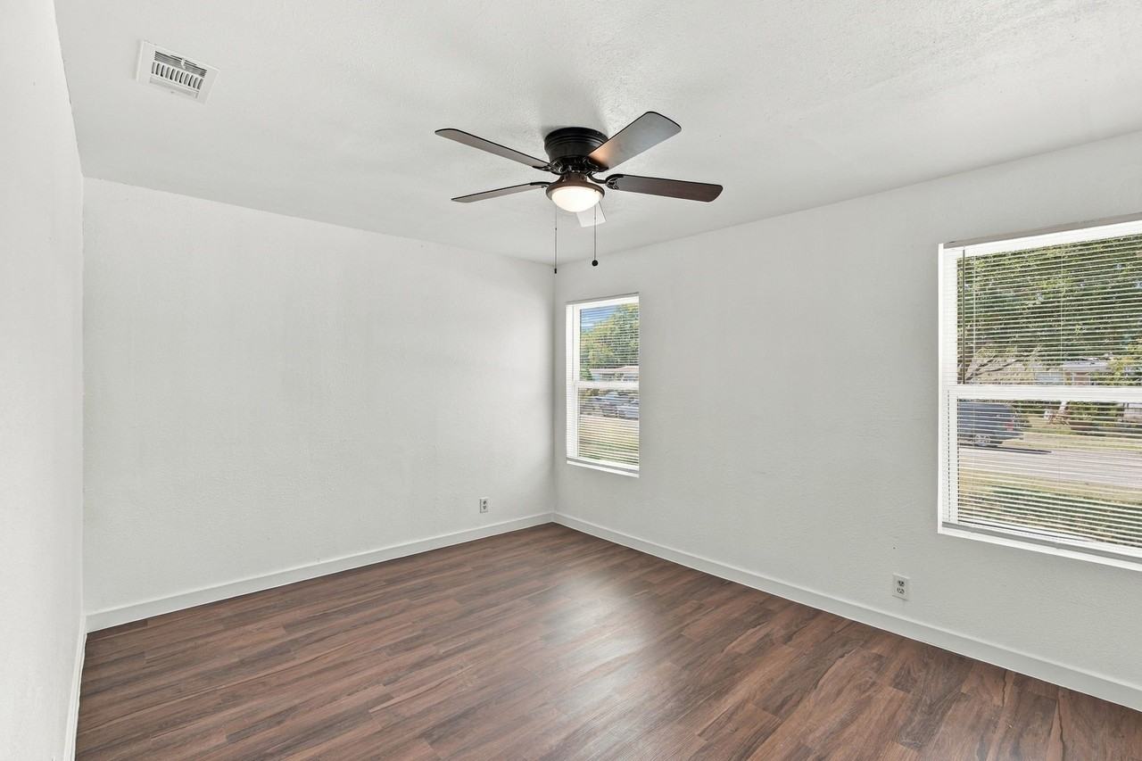3215 Hillglenn Rd - Photo 5 of 11