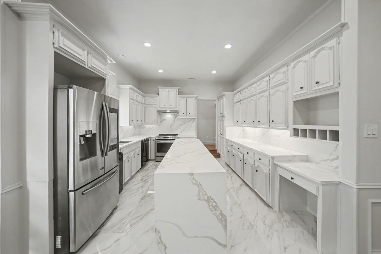7012 Duffield Dr - Photo 3 of 25