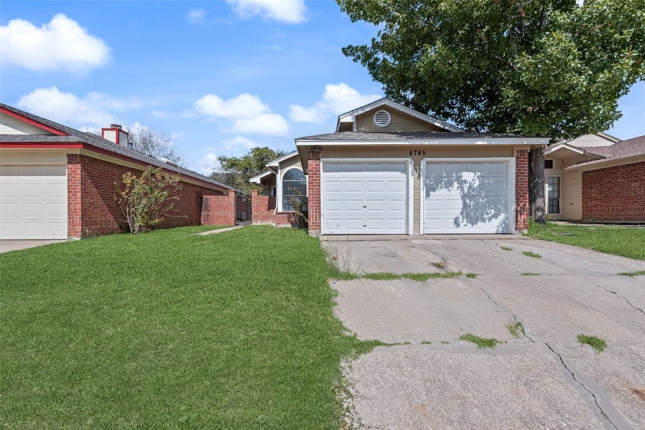 4745 Poppy Dr E - Photo 3 of 22