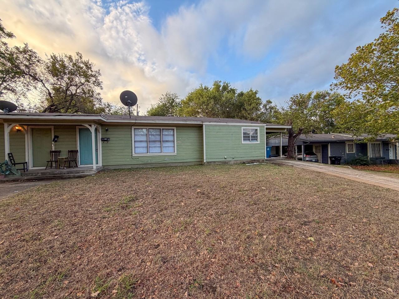 119 Vandenburg Dr - Photo 2 of 8