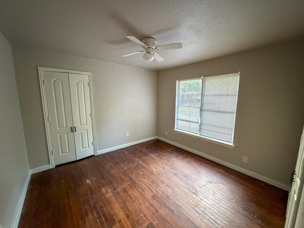 119 Vandenburg Dr - Photo 3 of 8