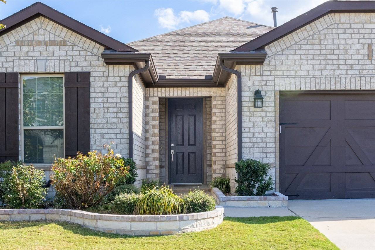 3508 Highland Bayou Dr - Photo 2 of 20