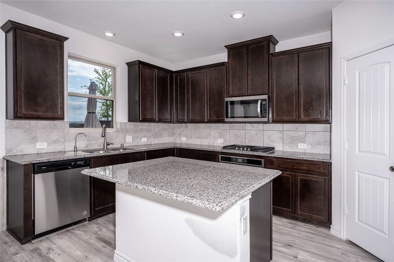3508 Highland Bayou Dr - Photo 6 of 20