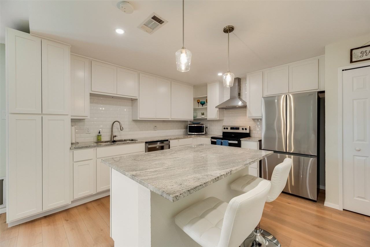 2942 Scott Mill Rd - Photo 2 of 26