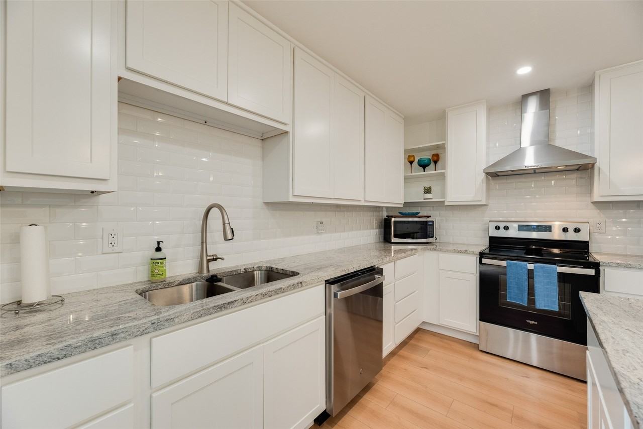 2942 Scott Mill Rd - Photo 5 of 26