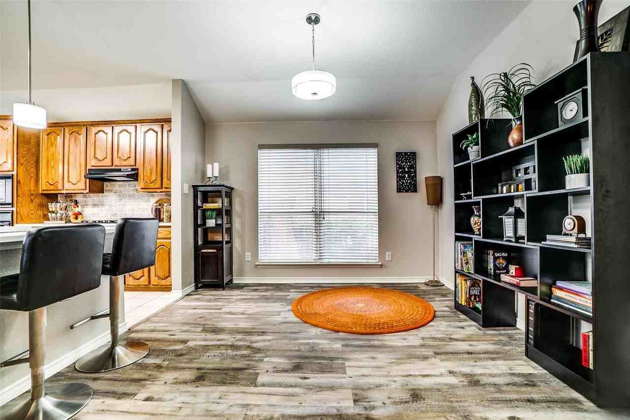 15555 Wrangler Dr - Photo 7 of 22