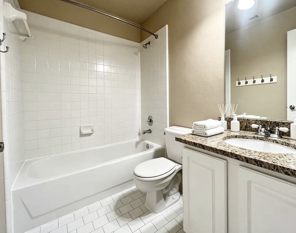 7313 David Dr - Photo 5 of 7