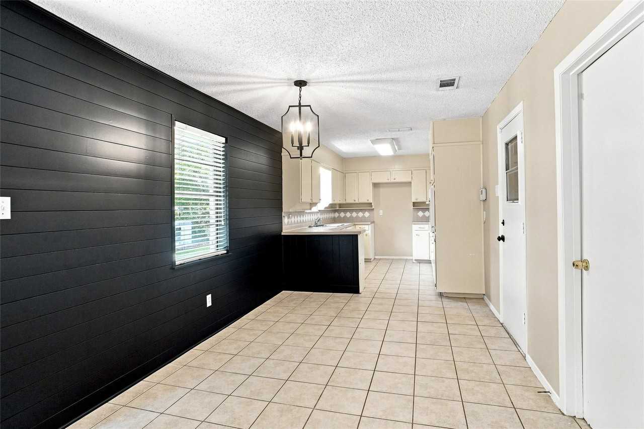 509 Hillside Rd - Photo 6 of 15