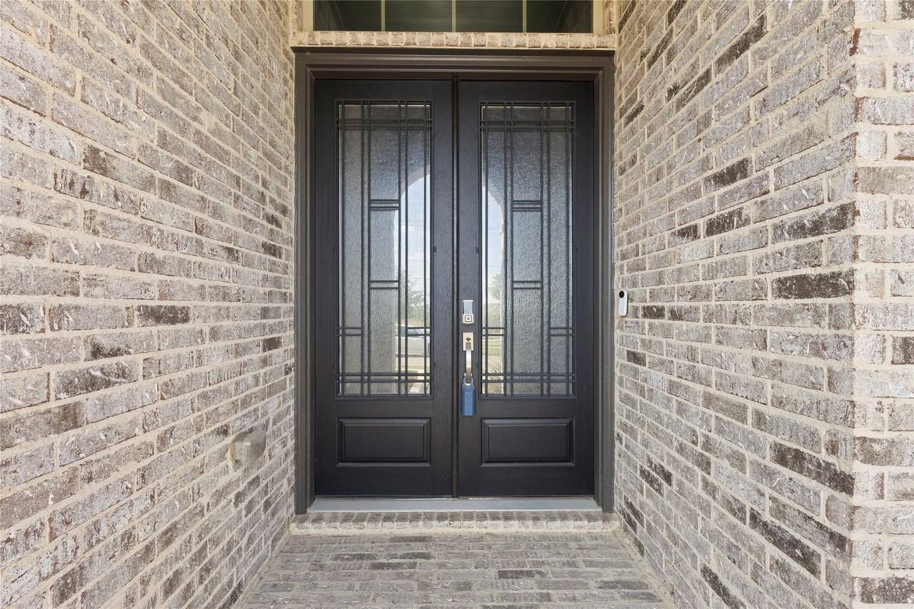 2212 Strolling Way - Photo 4 of 33