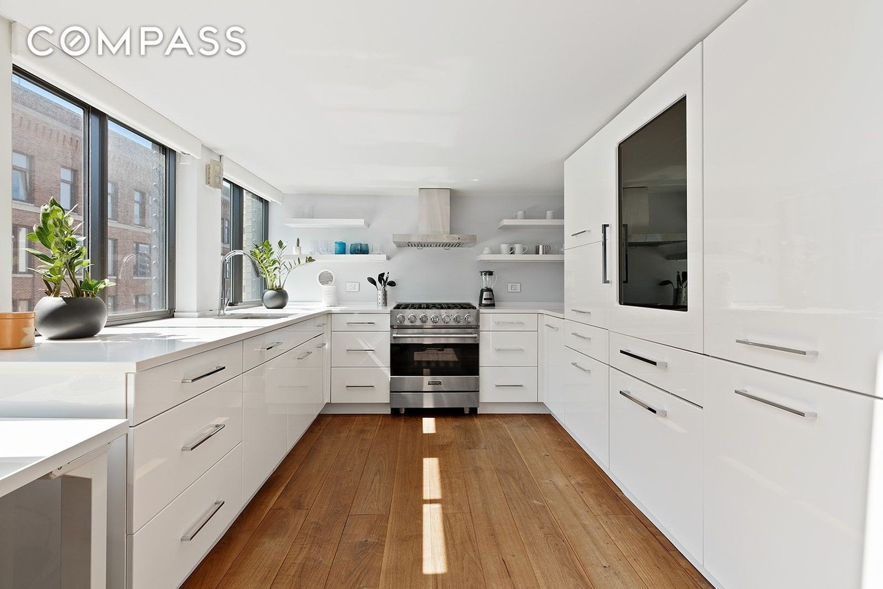 421 Hudson St #613 - Photo 3 of 9