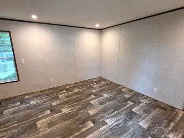 5 Terrace Dr - Photo 5 of 11