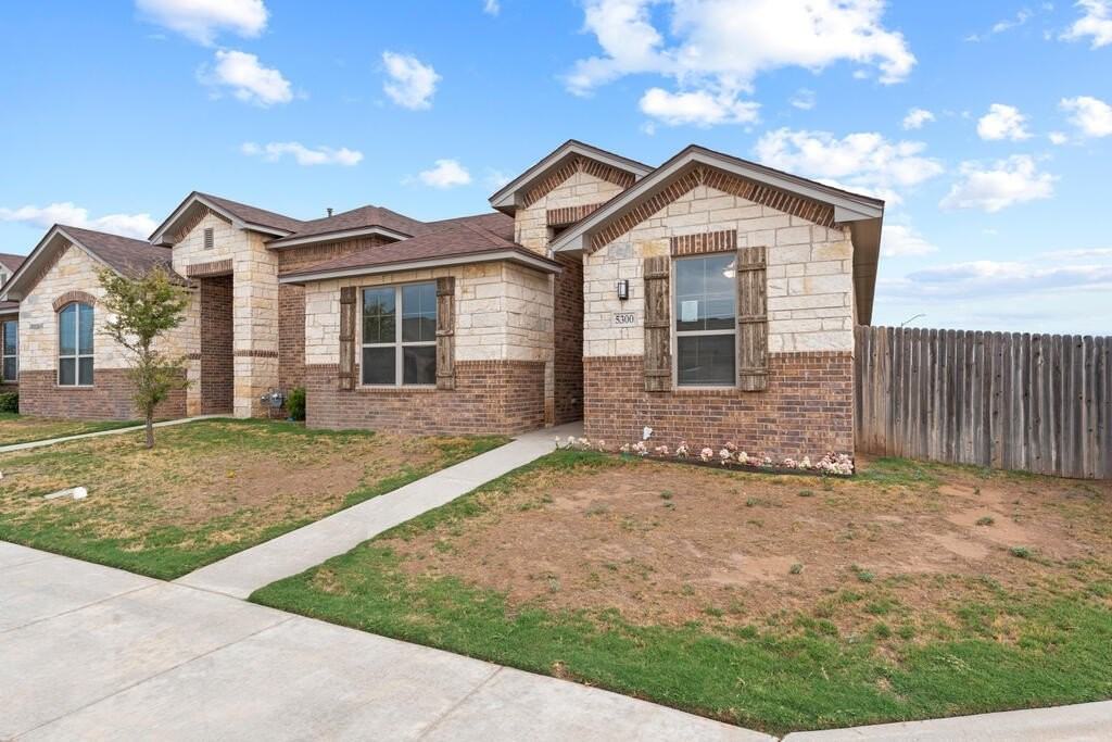 5300 Freedom Ct - Photo 2 of 19