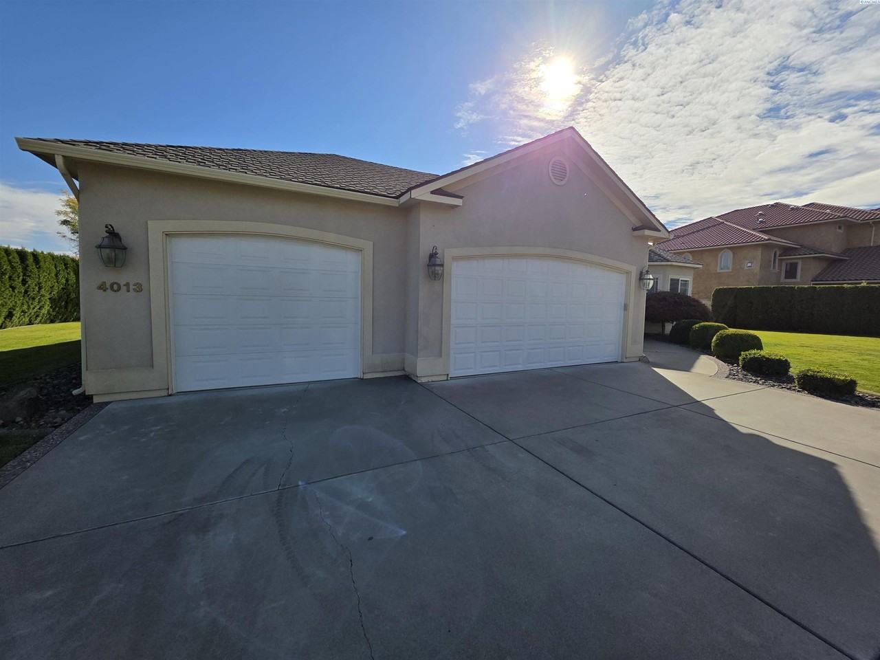 4013 W 34th Ct - Photo 2 of 31
