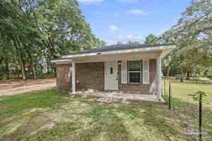 featured image of 2040 E Roberts Rd