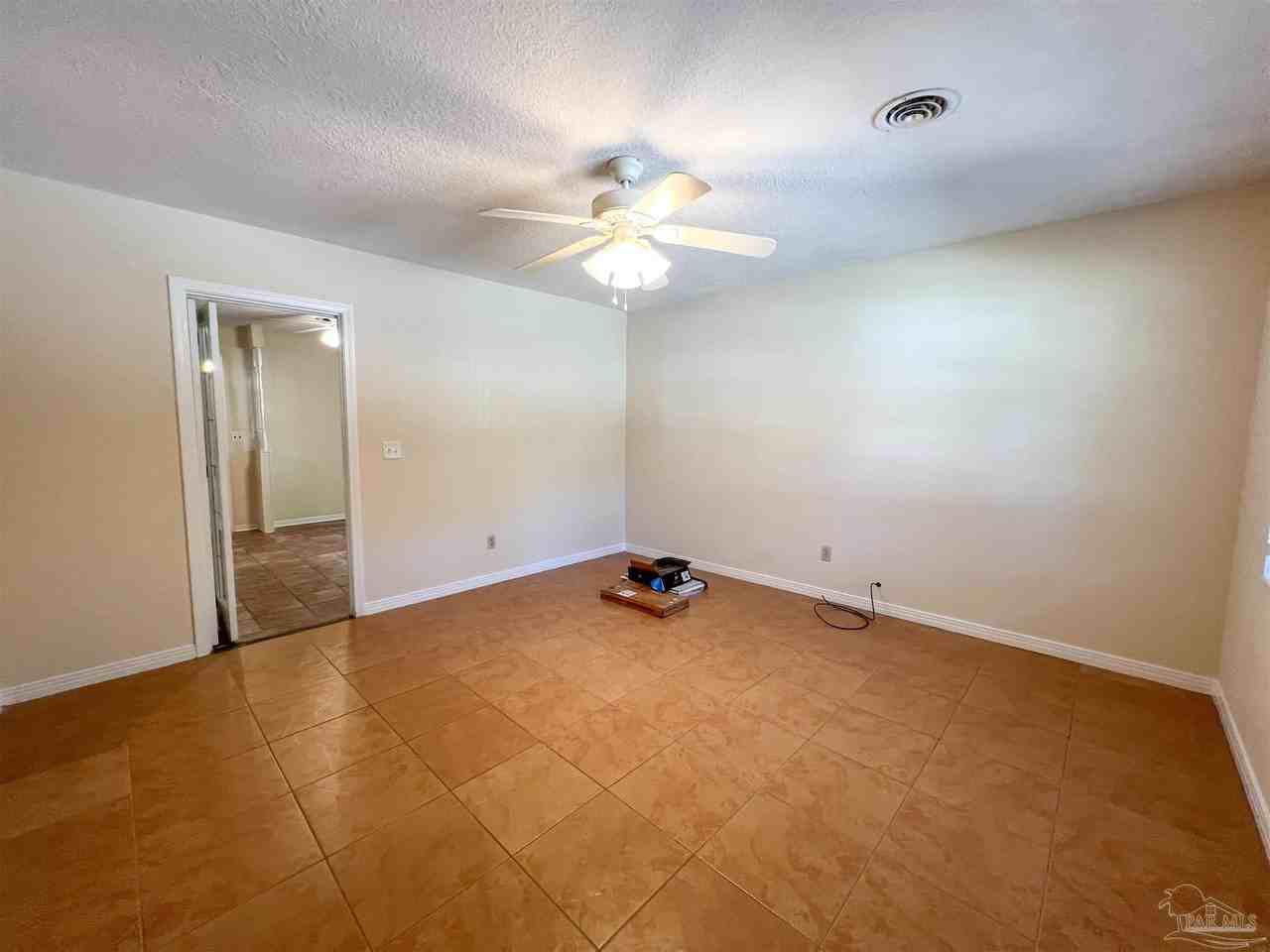 5891 Avondale Rd - Photo 2 of 27