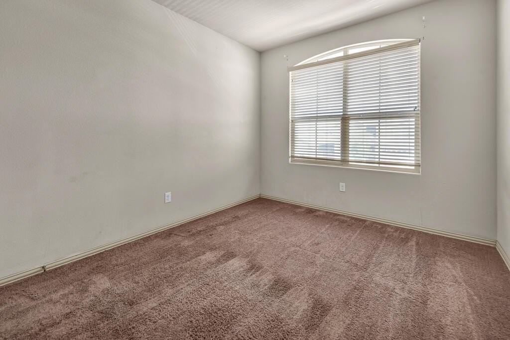 1506 San Miguel Ct - Photo 3 of 40