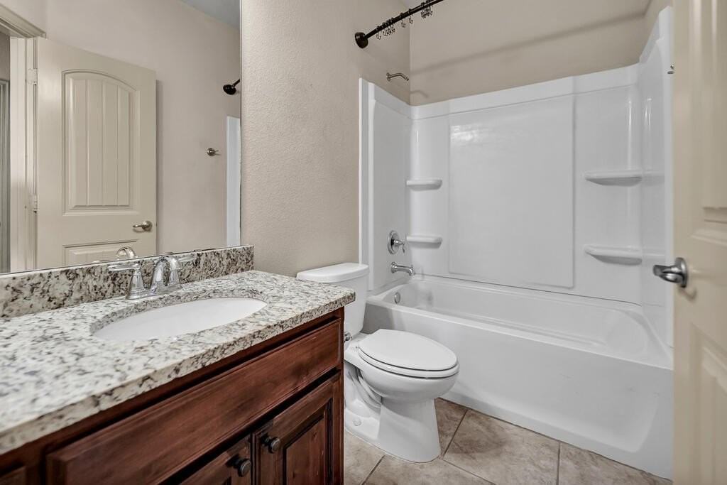 1506 San Miguel Ct - Photo 4 of 40