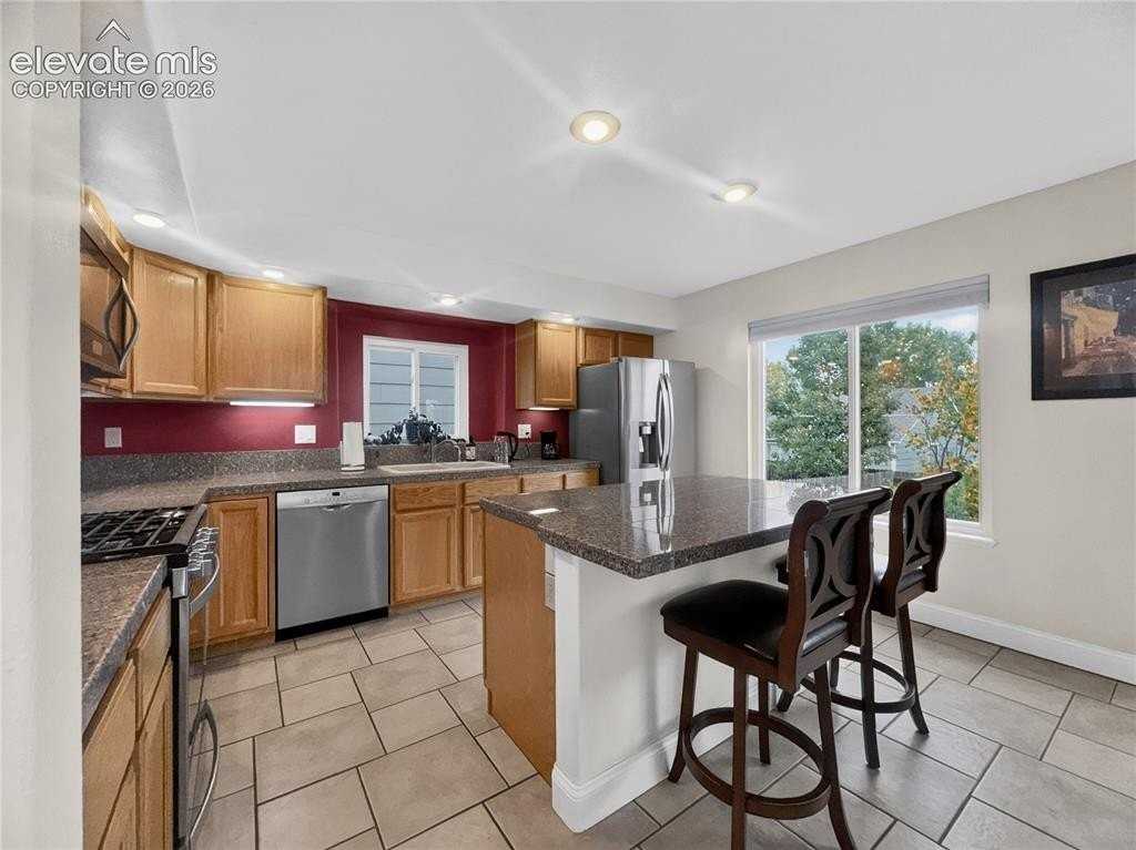 5970 Grapevine Dr - Photo 3 of 28
