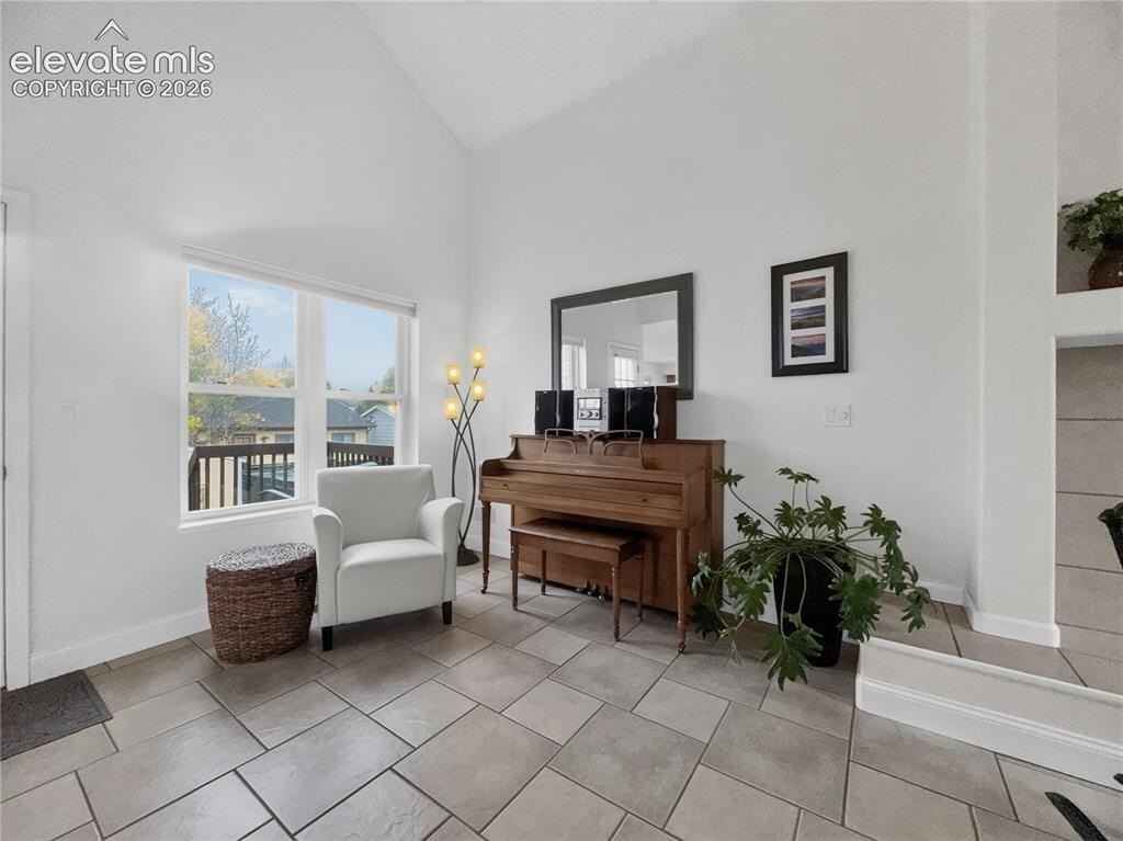 5970 Grapevine Dr - Photo 5 of 28