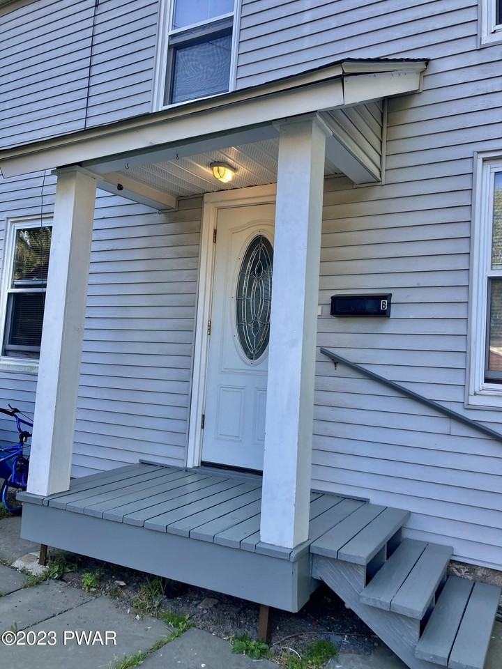 217 Prospect St - Photo 2 of 16