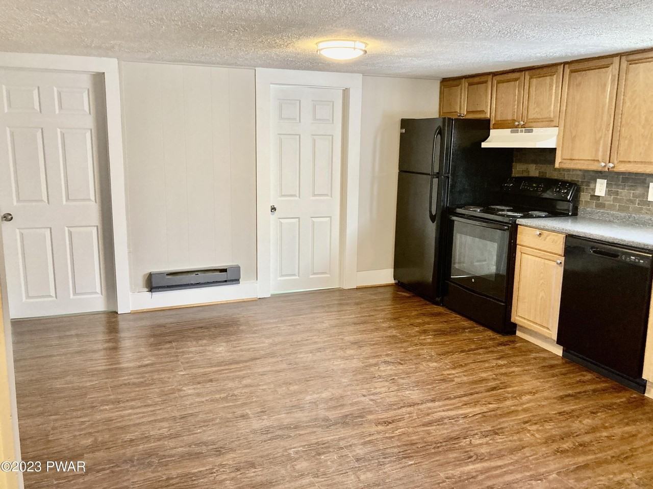 217 Prospect St - Photo 5 of 16