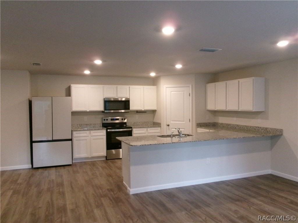 32 Pagoda Dr - Photo 3 of 24