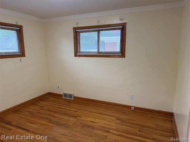 6670 Norborne Ave - Photo 5 of 13